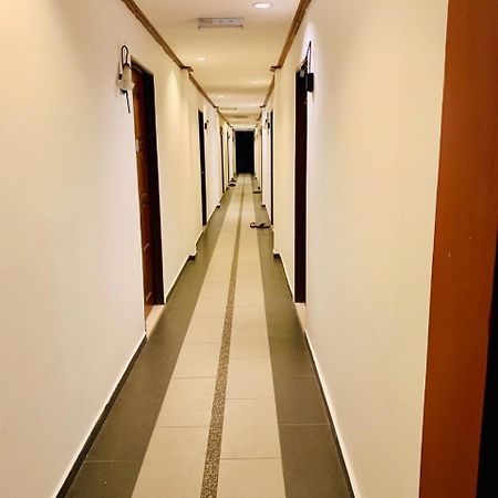 פנתאי צנאנג D Lima Beach Inn מראה חיצוני תמונה